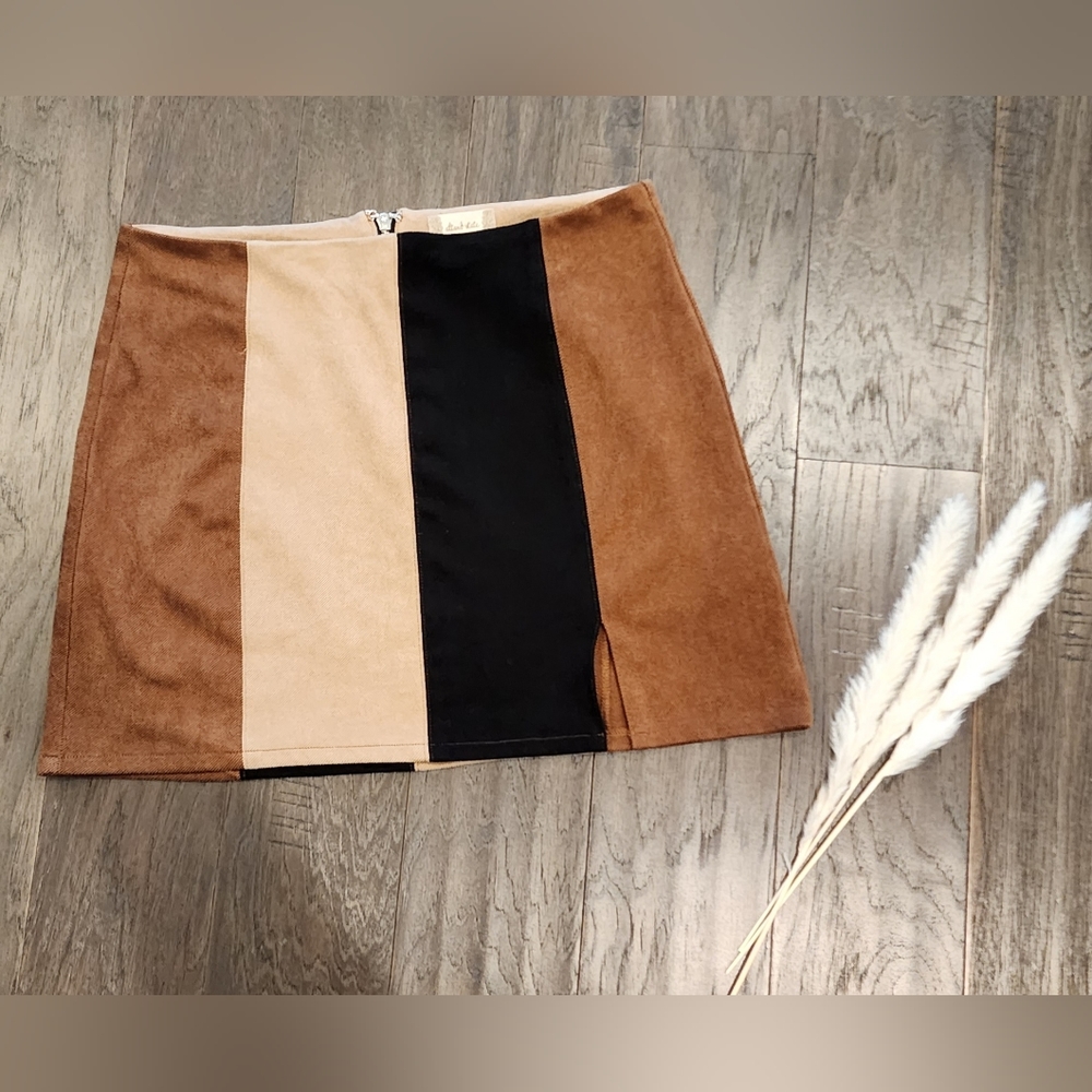 Altar'd State, mini skirt, size L
